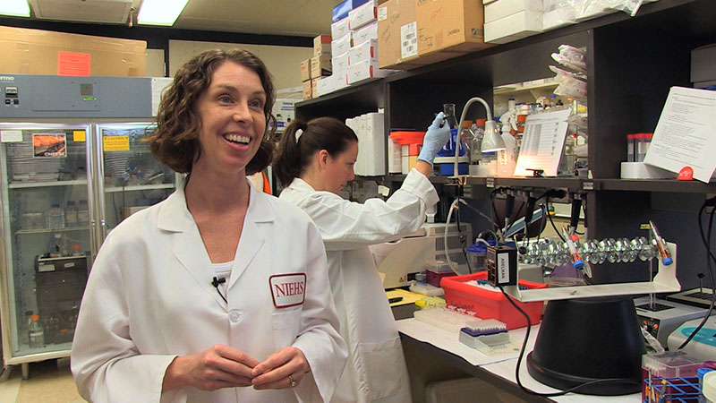 Dr. Adelman and biologist Ginger Muse working at the bench