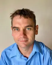 2001679980.jpg