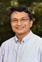 2002867225.jpg